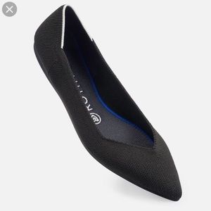 Rothy’s the point - black (original white halo)